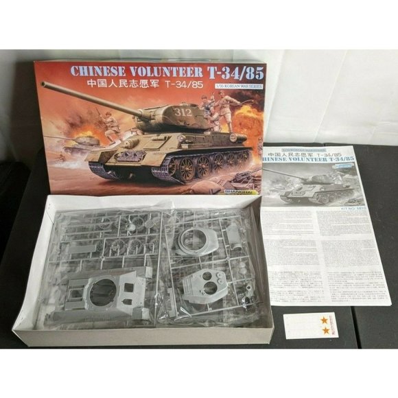 1/35 Dragon Chinese Volunteer T-34/85 Tank Model Kit Korean War Series 6810 Rare - Picture 1 of 11